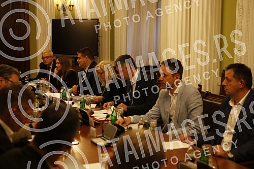 Working group for inter-party dialogue with representatives of parties without the mediation of foreigners held its 15th meeting in the Serbian Parliament.Radna grupa za medjustranacki dijalog sa predstavnicima stranaka bez posredovanja stranaca od