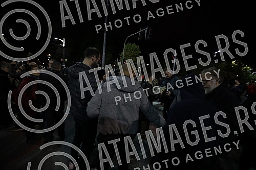Protest against the introduction of kovid passes in front of the National Assembly of Serbia.Protest protiv uvodjenja kovid propusnica ispred Narodne skupstine Srbije.