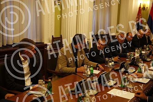 Working group for inter-party dialogue with representatives of parties without the mediation of foreigners held its 15th meeting in the Serbian Parliament.Radna grupa za medjustranacki dijalog sa predstavnicima stranaka bez posredovanja stranaca od