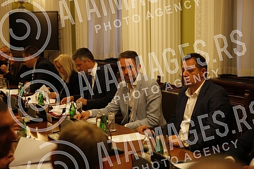 Working group for inter-party dialogue with representatives of parties without the mediation of foreigners held its 15th meeting in the Serbian Parliament.Radna grupa za medjustranacki dijalog sa predstavnicima stranaka bez posredovanja stranaca od