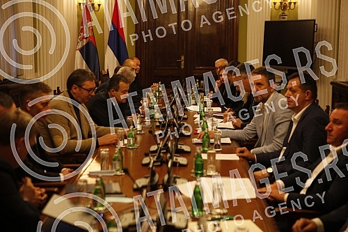 Working group for inter-party dialogue with representatives of parties without the mediation of foreigners held its 15th meeting in the Serbian Parliament.Radna grupa za medjustranacki dijalog sa predstavnicima stranaka bez posredovanja stranaca od