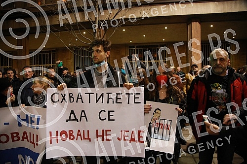 In front of the building of the Presidency, a protest initiative of the Start - Change and the Association of Environmental Organizations of Serbia with a request to permanently ban the exploration and exploitation of pine and lithium on the territor