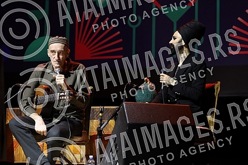 The Guitar Art Festival was officially closed with the first solo concert of one of the best guitarists in this area, Miroslava Tadic, in the mts hall.Prvim solo koncertom jednog od najboljih gitarista ovih prostora Miroslava Tadic u mts dvorani sv