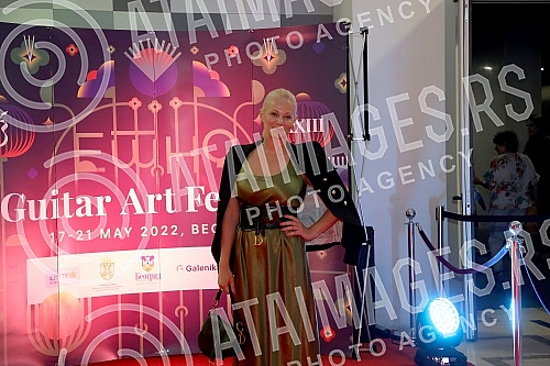 The Guitar Art Festival was officially closed with the first solo concert of one of the best guitarists in this area, Miroslava Tadic, in the mts hall.Prvim solo koncertom jednog od najboljih gitarista ovih prostora Miroslava Tadic u mts dvorani sv