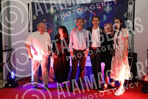 The Guitar Art Festival was officially closed with the first solo concert of one of the best guitarists in this area, Miroslava Tadic, in the mts hall.Prvim solo koncertom jednog od najboljih gitarista ovih prostora Miroslava Tadic u mts dvorani sv