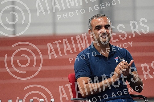 On the occasion of the historic success of our national team this year and the winning of 16 medals at international competitions, the Serbian Athletics Federation held a press conference in the Athletic Hall in Banjica.Povodom istorijskog uspeha n