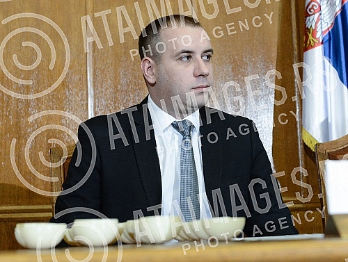 The draw was held which specifies the number of the candidates for election to the President of the Republic of Serbia.Odrzan zreb kojim se utvrdjuje redni broj kandidata na izborima za predsednika Republike Srbije.