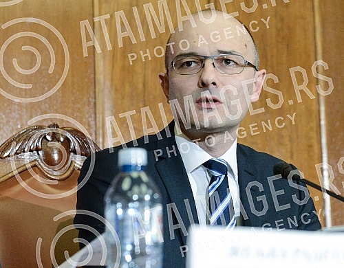 The draw was held which specifies the number of the candidates for election to the President of the Republic of Serbia.Odrzan zreb kojim se utvrdjuje redni broj kandidata na izborima za predsednika Republike Srbije.