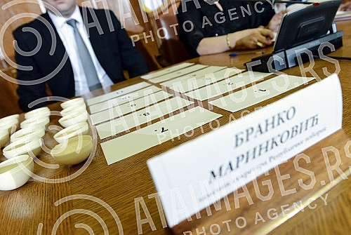 The draw was held which specifies the number of the candidates for election to the President of the Republic of Serbia.Odrzan zreb kojim se utvrdjuje redni broj kandidata na izborima za predsednika Republike Srbije.