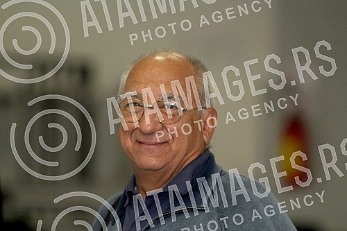 Konferencija za medije i promocija akcije Ispravi se i vezbaj odrzana u Kombank areni. Pokazivanje vezbi u teretani Kombank arene