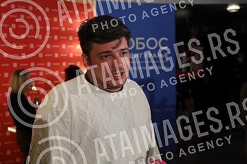 The Belgrade Drama Theater celebrated its 75th birthday by awarding traditional annual prizes to associates and members of the House.Beogradsko dramsko pozoriste proslavilo je 75. rodjendan svecanom dodelom tradicionalnih godisnjih nagrada saradnic