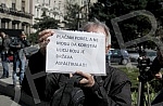 Protest of pensioners and military pensioners because of pension cutsProtest penzionera i vojnih penzionera zbog smanjenja penzija.