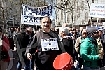 Protest of pensioners and military pensioners because of pension cutsProtest penzionera i vojnih penzionera zbog smanjenja penzija.