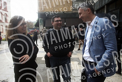 A protest of employees at the Faculty of Philology of the University of Belgrade was held on the Plateau in front of the Faculty of Philosophy, due to the interruption of the process of electing the dean of that educational institution.Na Platou is
