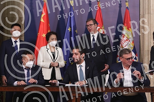 The President of the Republic of Serbia Aleksandar Vucic met with representatives of the Chinese construction company Power Construction Corporation of China Limited, and after the meeting a Commercial Agreement on the design and construction of the 