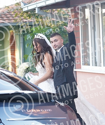 The wedding celebration was organized by Bojana Rodic and Mirko Sijan at the S Club in Jakovo.Svadbeno veselje Bojana Rodic i Mirko Sijan su organizovali u S Klub u Jakovu.