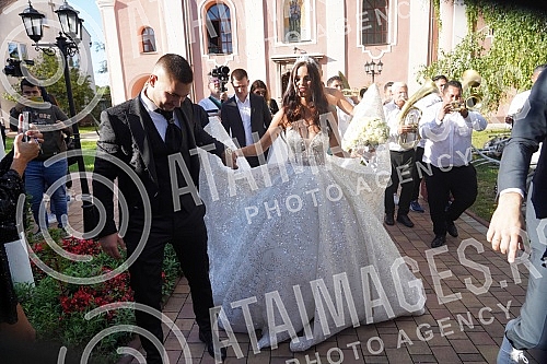 Bojana Rodic and Mirko Sijan, accompanied by relatives and friends, arrived for the wedding in the Church in Surcin, where Mirko was baptized as a baby.