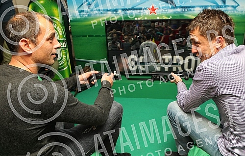 Partizan midfielder Sasa Ilic and Nenad Milijas from Crvena zvezda promoted the Heineken Sony PlayStation tournament in four cities.Fudbaler Partizana Sasa Ilic i Crvene zvezda Nenad Milijas promovisali su Hajneken turnir u Soni plejstejsnu u cetiri