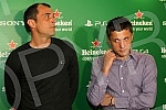 Partizan midfielder Sasa Ilic and Nenad Milijas from Crvena zvezda promoted the Heineken Sony PlayStation tournament in four cities.Fudbaler Partizana Sasa Ilic i Crvene zvezda Nenad Milijas promovisali su Hajneken turnir u Soni plejstejsnu u cetiri
