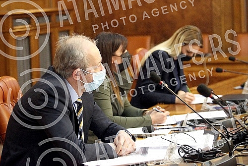 The session of the Republic commission for capital investments was held in the building of the Government of Serbia.Sednica Republicke komisije za kapitalne investicije odrzana u zgradi Vlade Srbije.