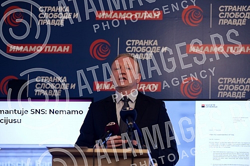 The president of the Party of Freedom and Justice, Dragan Djilas, held a press conference at the party's headquarters.Predsednik Stranke slobode i pravde Dragan Djilas odrzao je  konferenciju za medije u sedistu stranke. 