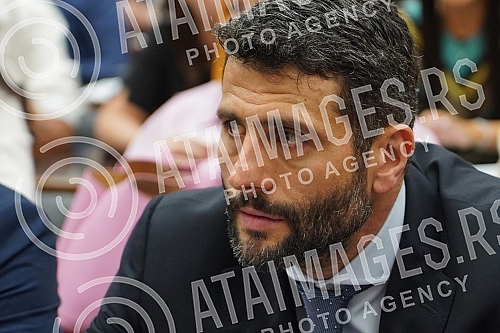 The President of the Assembly of the City of Belgrade Nikola Nikodijevic has scheduled the Session of the Assembly of the City of Belgrade on whose agenda is the election of the Mayor of Belgrade, Deputy Mayor and members of the City Council.Predse