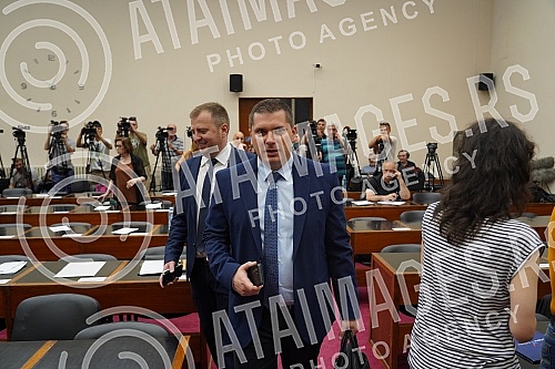 The President of the Assembly of the City of Belgrade Nikola Nikodijevic has scheduled the Session of the Assembly of the City of Belgrade on whose agenda is the election of the Mayor of Belgrade, Deputy Mayor and members of the City Council.Predse