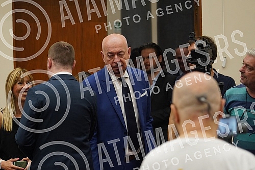 The President of the Assembly of the City of Belgrade Nikola Nikodijevic has scheduled the Session of the Assembly of the City of Belgrade on whose agenda is the election of the Mayor of Belgrade, Deputy Mayor and members of the City Council.Predse