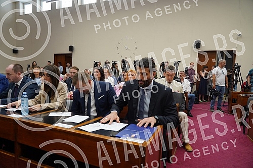 The President of the Assembly of the City of Belgrade Nikola Nikodijevic has scheduled the Session of the Assembly of the City of Belgrade on whose agenda is the election of the Mayor of Belgrade, Deputy Mayor and members of the City Council.Predse