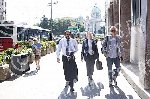 The President of the Assembly of the City of Belgrade Nikola Nikodijevic has scheduled the Session of the Assembly of the City of Belgrade on whose agenda is the election of the Mayor of Belgrade, Deputy Mayor and members of the City Council.Predse