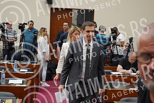 The President of the Assembly of the City of Belgrade Nikola Nikodijevic has scheduled the Session of the Assembly of the City of Belgrade on whose agenda is the election of the Mayor of Belgrade, Deputy Mayor and members of the City Council.Predse