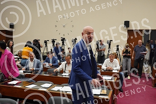 The President of the Assembly of the City of Belgrade Nikola Nikodijevic has scheduled the Session of the Assembly of the City of Belgrade on whose agenda is the election of the Mayor of Belgrade, Deputy Mayor and members of the City Council.Predse