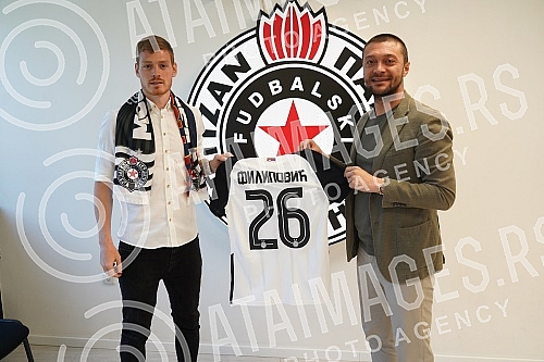 Aleksandar Filipovic, who until recently was a football player of Bate Borisov, was presented in the premises of FC Partizan, a new reinforcement for next season.U prostorija FK Partizan predstavljen je Aleksandar Filipovic, koji je doskoro bio fud