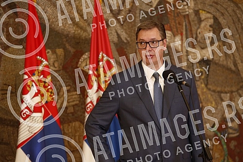 The President of the Republic of Serbia, Aleksandar Vucic, attended the ceremony of awarding employment contracts to the most successful graduates of all medical faculties and secondary medical schools in Serbia.Predsednik Republike Srbije Aleksand