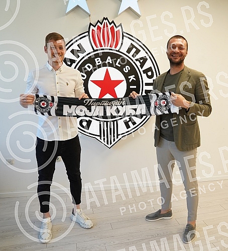 Aleksandar Filipovic, who until recently was a football player of Bate Borisov, was presented in the premises of FC Partizan, a new reinforcement for next season.U prostorija FK Partizan predstavljen je Aleksandar Filipovic, koji je doskoro bio fud