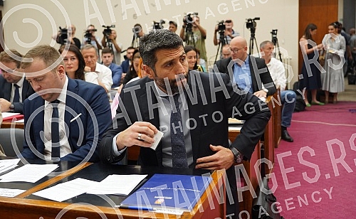 The President of the Assembly of the City of Belgrade Nikola Nikodijevic has scheduled the Session of the Assembly of the City of Belgrade on whose agenda is the election of the Mayor of Belgrade, Deputy Mayor and members of the City Council.Predse