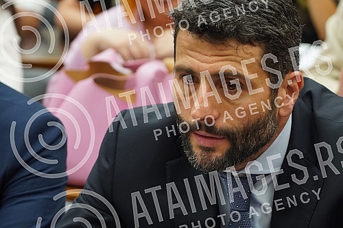 The President of the Assembly of the City of Belgrade Nikola Nikodijevic has scheduled the Session of the Assembly of the City of Belgrade on whose agenda is the election of the Mayor of Belgrade, Deputy Mayor and members of the City Council.Predse