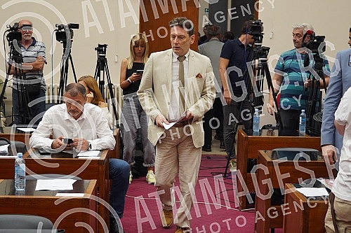 The President of the Assembly of the City of Belgrade Nikola Nikodijevic has scheduled the Session of the Assembly of the City of Belgrade on whose agenda is the election of the Mayor of Belgrade, Deputy Mayor and members of the City Council.Predse