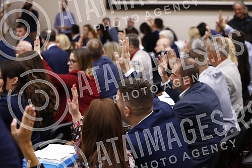 The topic of the fourth session of the city parliament, which was held at the City Assembly, was the rebalancing of the Belgrade budget.Tema cetvrte sednica gradskog parlamenta koja je odrzana Skupstini grada bio je  rebalans budzeta Beograda.