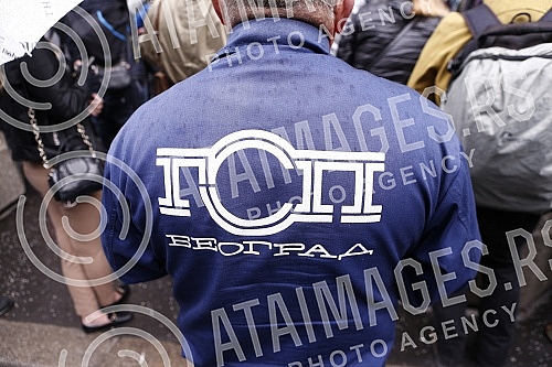 Workers of GSP, Waterworks, Power Plant and other public companies in Belgrade gathered on the eve of the City meeting to express their dissatisfaction with the decision to establish two more new companies in the capital city.Radnici GSP, Vodovoda,