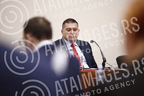 The topic of the fourth session of the city parliament, which was held at the City Assembly, was the rebalancing of the Belgrade budget.Tema cetvrte sednica gradskog parlamenta koja je odrzana Skupstini grada bio je  rebalans budzeta Beograda.