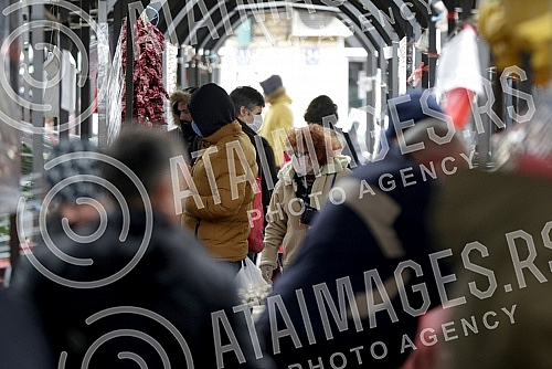 Markets in Belgrade are open three days a week, starting Thursday.Pijace u Beogradu rade tri dana nedeljno, od cetvrtka.