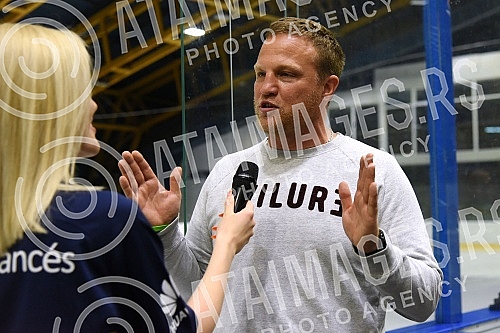 A friendly match between the Serbia Girls team (the players of the team are girls from 2002 to 2008 and will be the future women's national team of Serbia in ice hockey) and the Bulgarian national team was played in the Pionir Ice Hall.Prijateljska