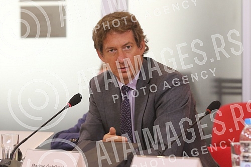 The Report of the Independent International Commission on the Investigation of the Sufferings of All Nations in the Srebrenica Region from 1992 to 1995 was presented at the UNS Press Center.U Pres centru UNS-a predstavljen je Izvestaj Nezavisne med