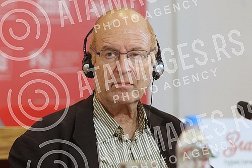 The Report of the Independent International Commission on the Investigation of the Sufferings of All Nations in the Srebrenica Region from 1992 to 1995 was presented at the UNS Press Center.U Pres centru UNS-a predstavljen je Izvestaj Nezavisne med