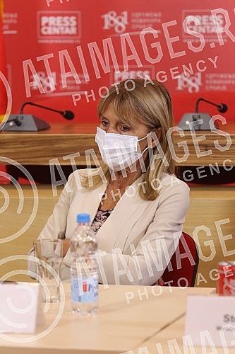 The Report of the Independent International Commission on the Investigation of the Sufferings of All Nations in the Srebrenica Region from 1992 to 1995 was presented at the UNS Press Center.U Pres centru UNS-a predstavljen je Izvestaj Nezavisne med