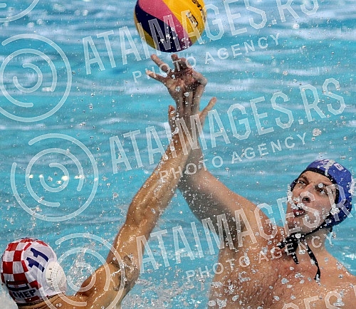 Evropsko prvenstvo u vaterpolu (European waterpolo championships - 32nd for men and 16th for women) Hrvatska - Srbija (Croatia vs Serbia - men).