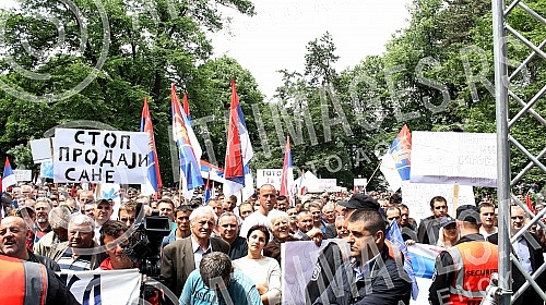 Opposition protest entitled 