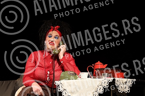 Celebrities at the play 