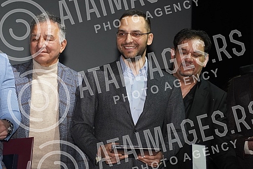 In the big hall of the Kombank hall, after a two-year break, the traditional SEMUS awards ceremony was organized for the most prominent pop and music artists in Serbia.U velikoj sali Kombank dvorane, posle dve godine pauze organizovana je tradicion